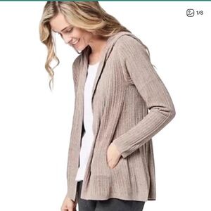 Barefoot Dreams Namaste Rib Knit Hood Cardigan
Sweater Warm Taupe L